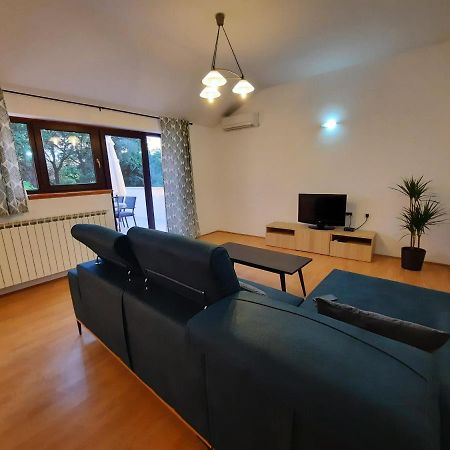 Apartman Sofia Porec Bagian luar foto